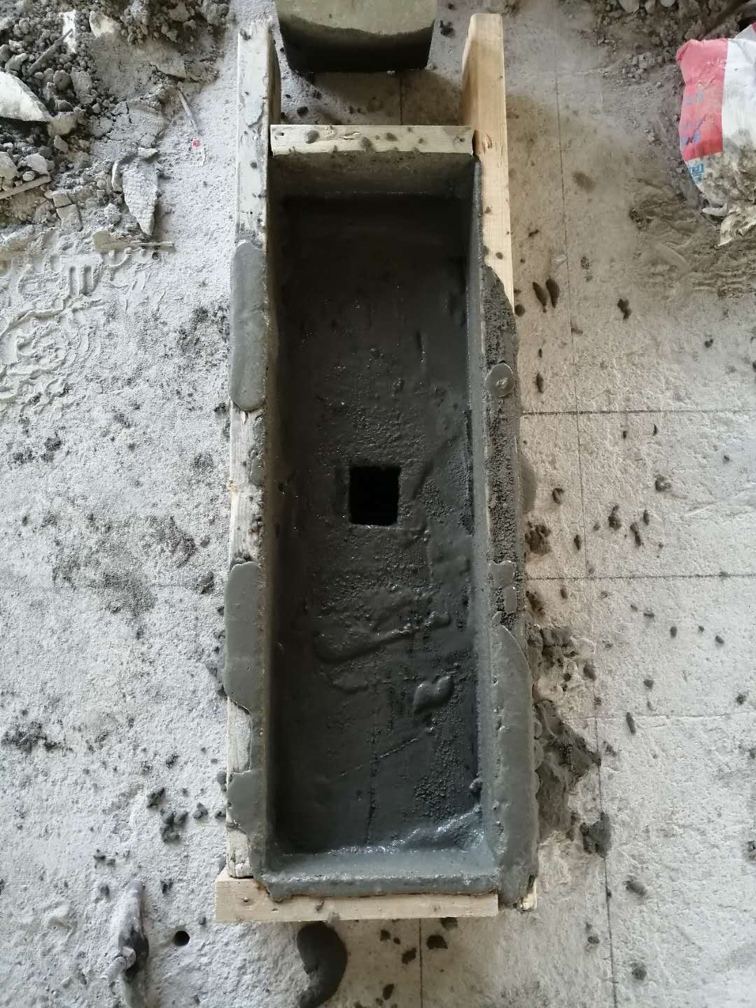 水泥路面起皮怎么办？可以一次性治理到位吗？