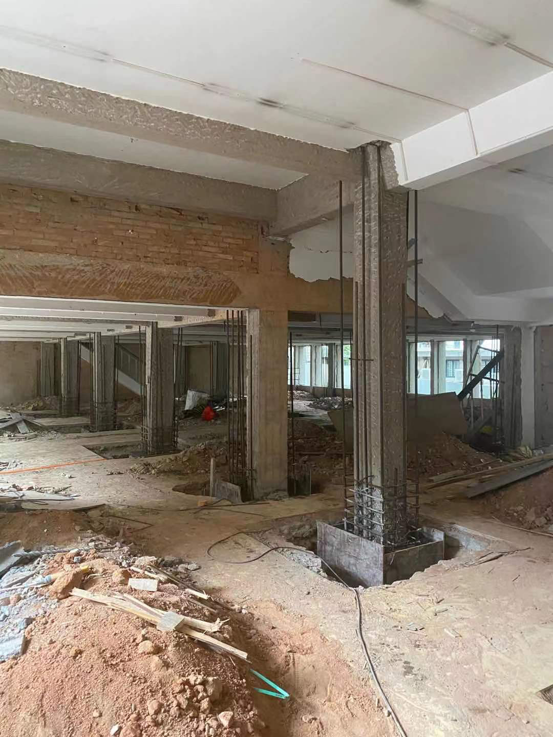 路面起皮，脱皮要怎么才华阻止？